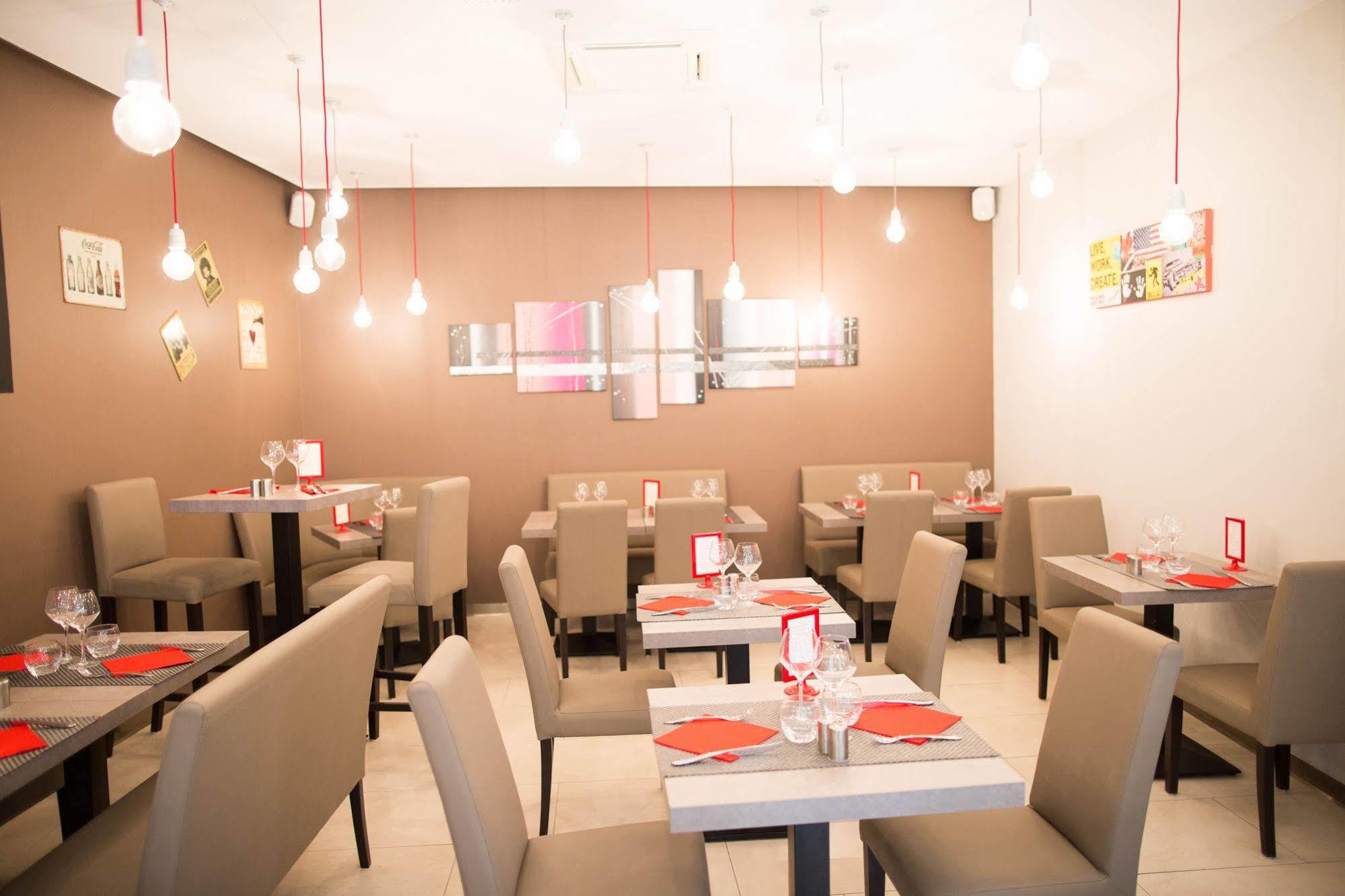 Holidays & Work Hotel Санари-сюр-Мер Екстериор снимка